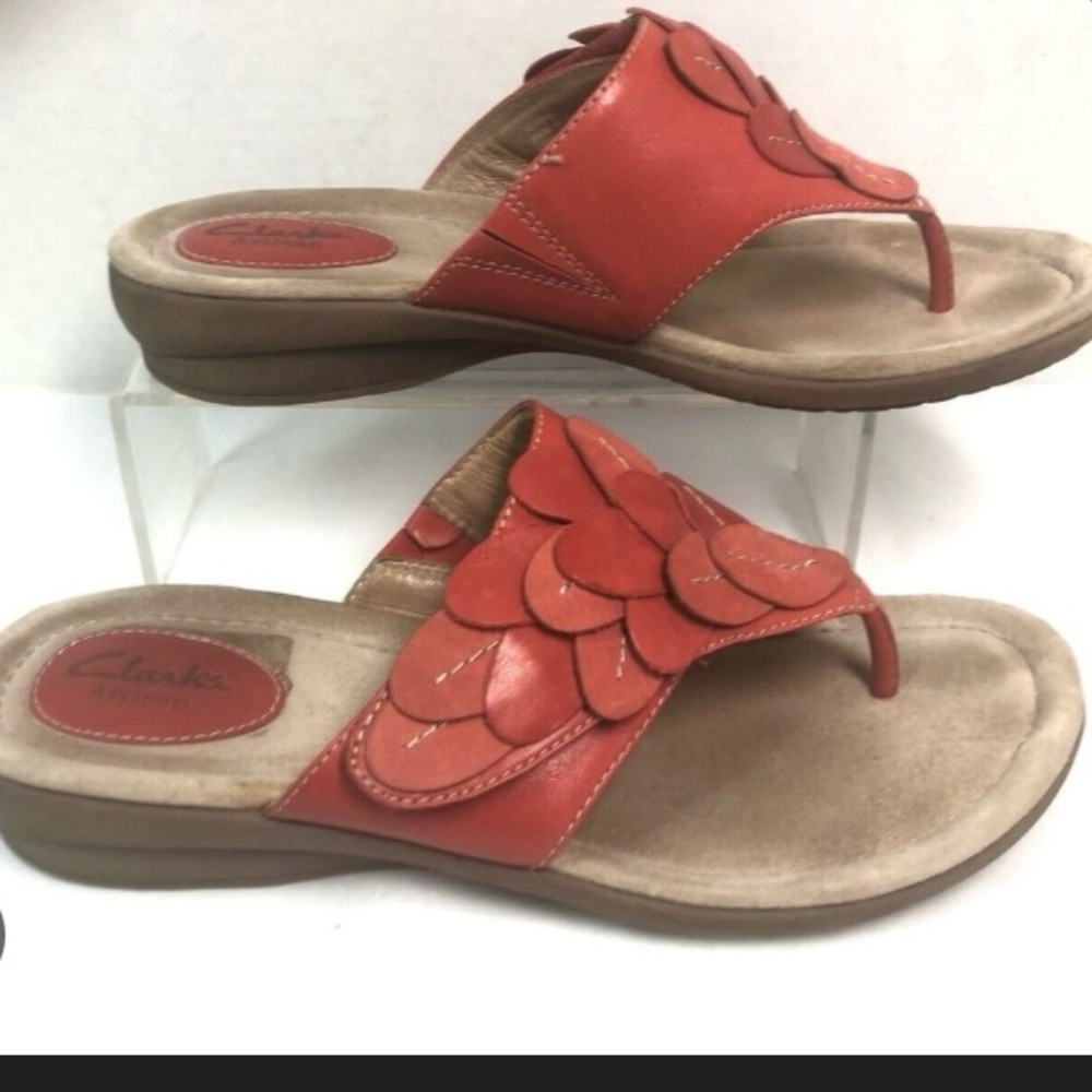 Clarks Artisan Red Sandals women size 9 beautiful colors